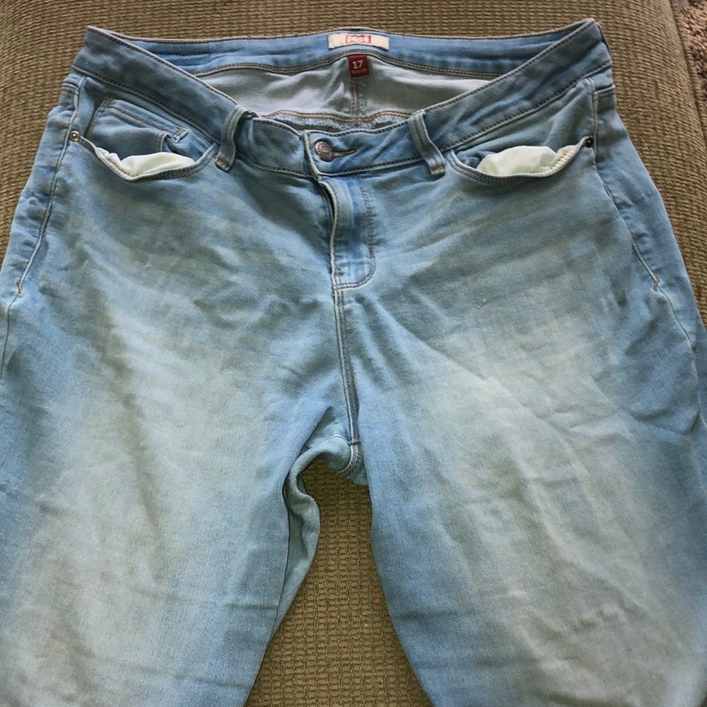 Levi jeans